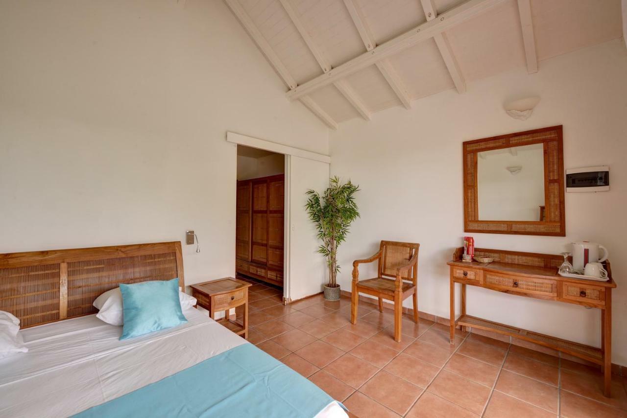 Hostellerie des châteaux Saint-Francois (Grande-Terre) Exterior foto